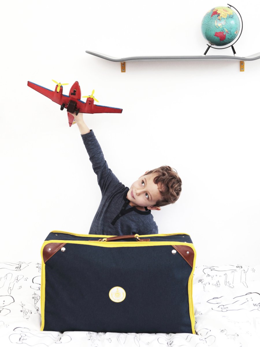 War schon im Kino zu bewundern: Der faltbare Koffer für Kinder von Leçons de Choses hatte seinen Höhenflug in "Le Petit Spirou"